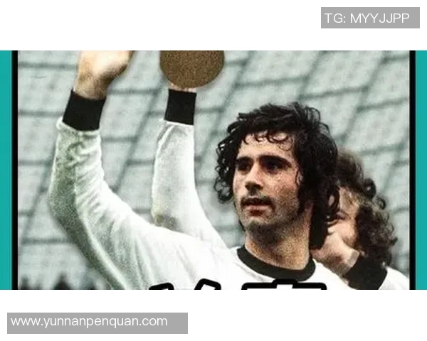 世界杯足球明星泪洒赛场背后的故事与情感交织