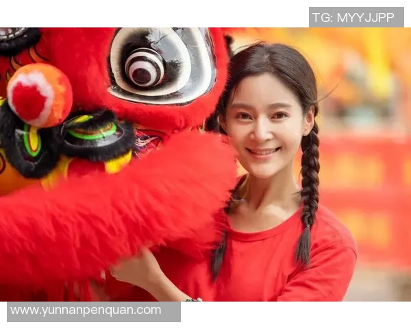 吐鲁番的足球明星女勇敢追梦展现自我风采与激情的故事